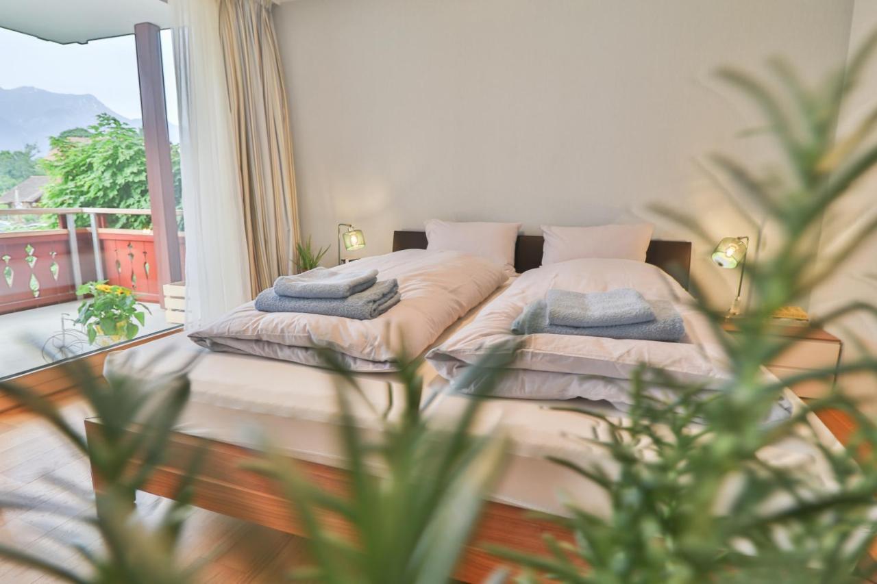 Seehaus Lake View 3-Bedroom Apartment Iseltwald Exteriör bild